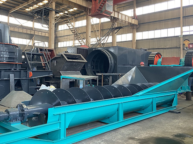 57顎式破碎機、喂料機、螺旋洗砂機出口南非