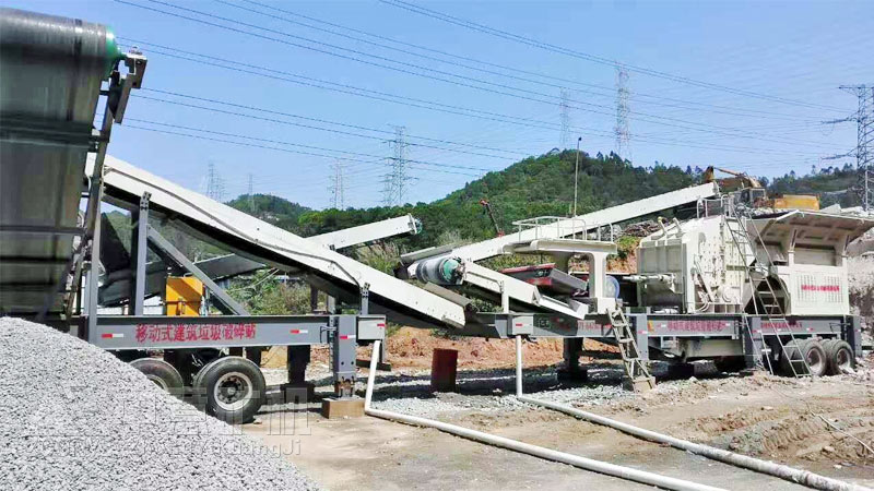 河南開(kāi)封移動(dòng)破碎站現(xiàn)場(chǎng).jpg