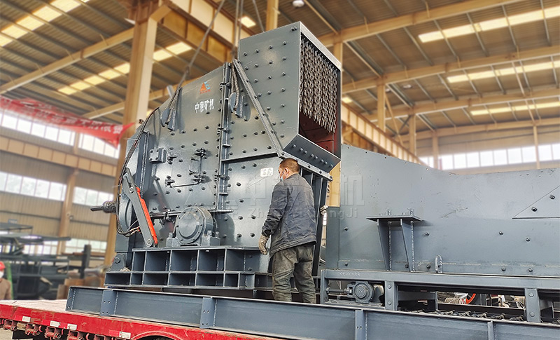 反擊式破碎機(jī)廠家發(fā)貨中 反擊式破碎機(jī)廠家發(fā)貨中