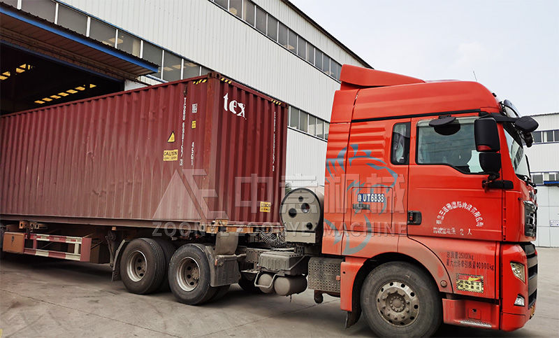 移動破碎機(jī)裝車完成 移動破碎機(jī)裝車完成